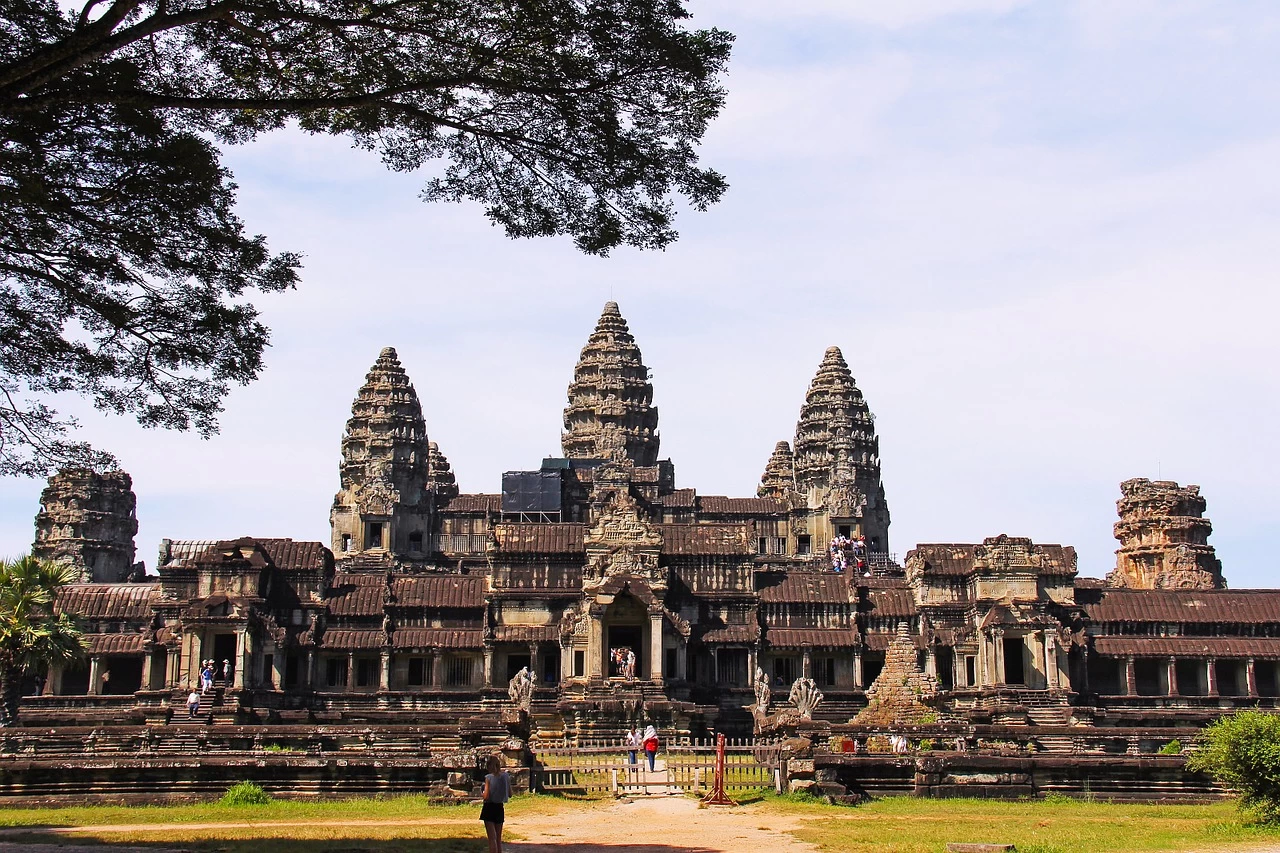 10 Must Visit Temples Around the World: Discovering The Wonders of ...